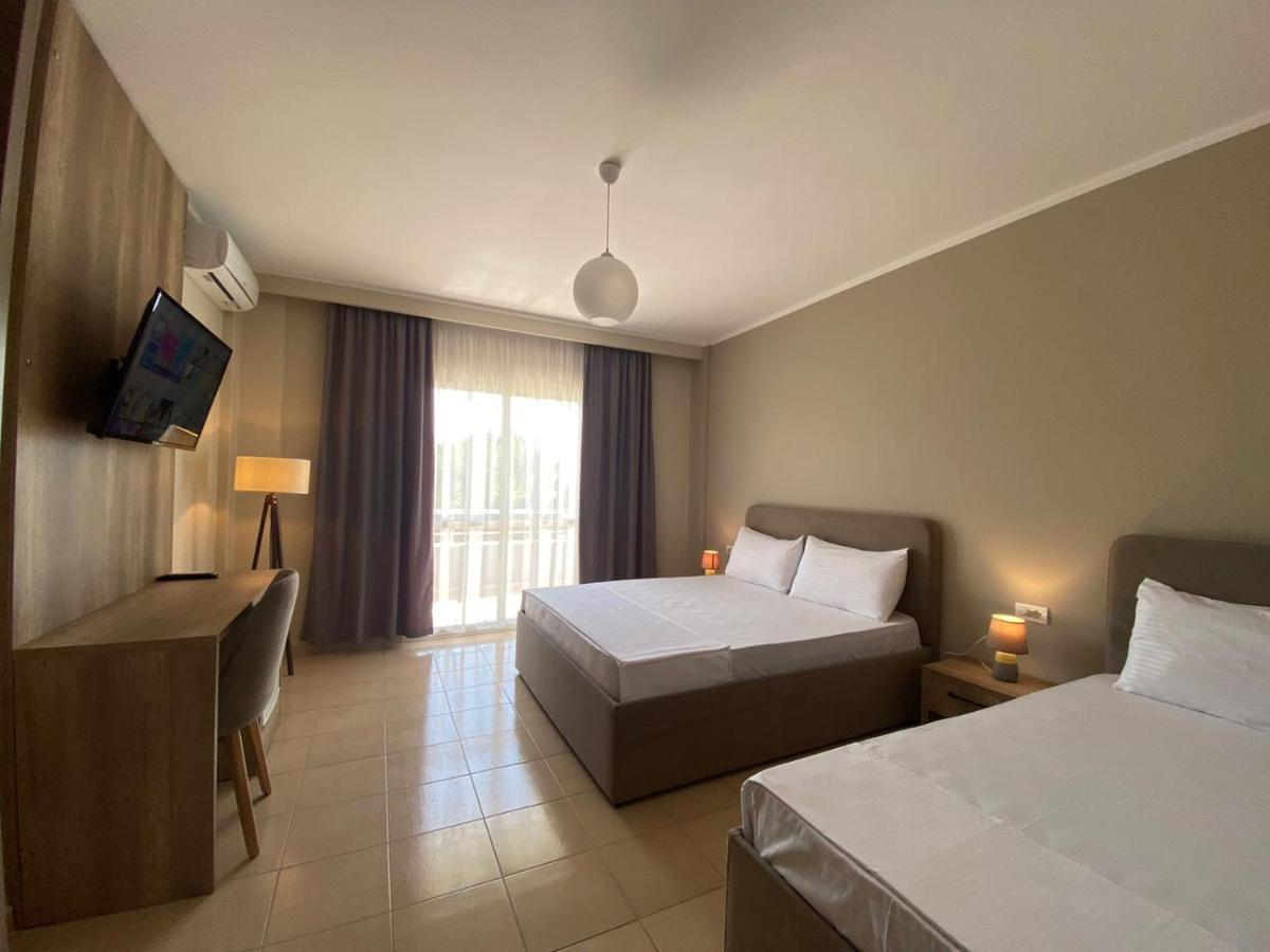 Rumar Hotel Durrës Kültér fotó