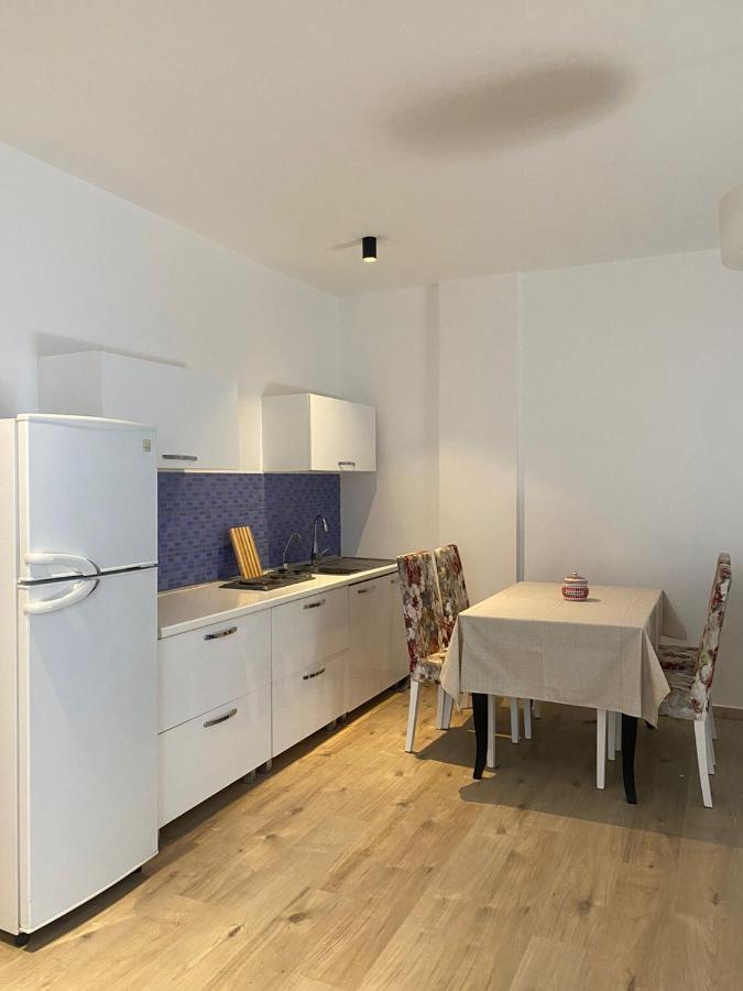 Rumar Hotel Durrës Kültér fotó