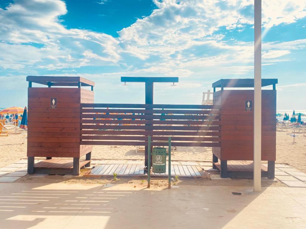 Rumar Hotel Durrës Kültér fotó